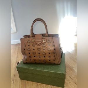 LARGE AUTHENTIC Leather Trimmed Visetos Crossbody MCM handbag